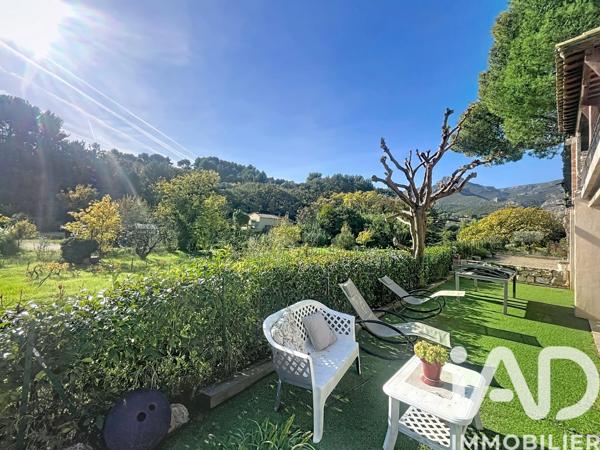 Location maison 3 pièces 79 m² Roquevaire