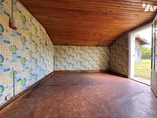 Charmante maison en pierre de plain-pied avec grand terrain constructible à Durance