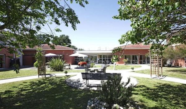 INVESTISSEMENT LOCATIF  STE FOY D'AIGREFEUILLE  Résidence Ehpad La Cocagne - 6.42% de rentabilité