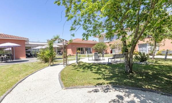 INVESTISSEMENT LOCATIF  STE FOY D'AIGREFEUILLE  Résidence Ehpad La Cocagne - 6.42% de rentabilité