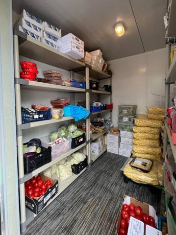 SECTEUR  COMPIEGNE - Bar, Restauration Rapide : EMPLACEMENT N° 1 avec Logement