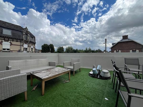 SECTEUR  COMPIEGNE - Bar, Restauration Rapide : EMPLACEMENT N° 1 avec Logement