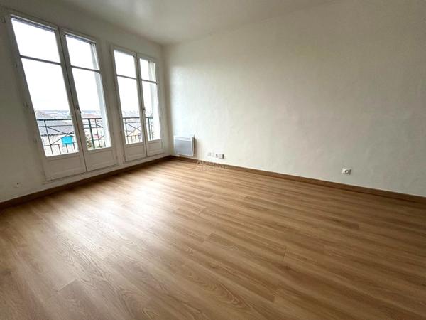 Appartement Carrieres Sous Poissy 2 pièce(s) 36 m2 €158 000 ** - Référence 9053
