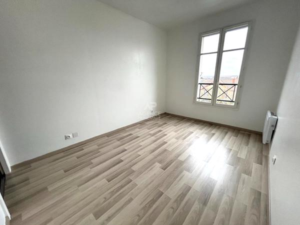 Appartement Carrieres Sous Poissy 2 pièce(s) 36 m2 €158 000 ** - Référence 9053
