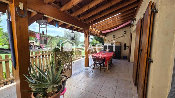 Charmante maison familiale de 157 m²  avec piscine