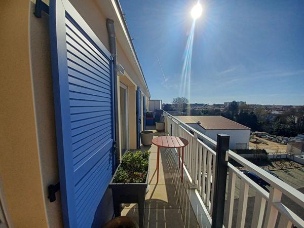 Appartement T3 dans une résidence récente.