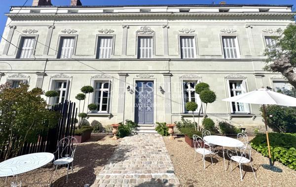 Somptueux Hôtel Particulier situé au cœur de Saumur