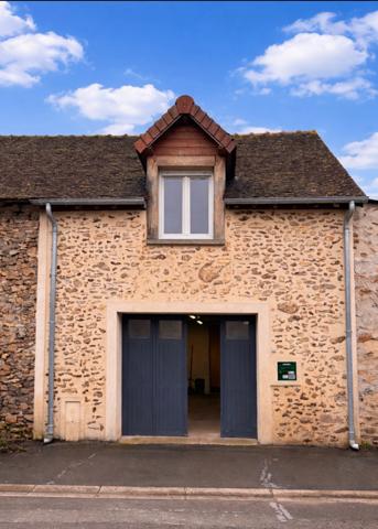 Mouroux (77120) Maison mitoyenne centre ville de Mouroux