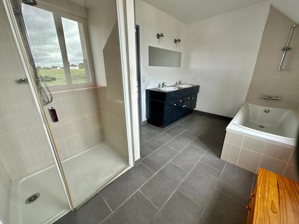 Propriete à vendre 11 pièces (56)