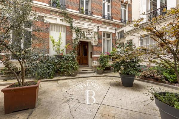Paris 16ème, Appartement 2 Chambres -  78 m² à vendre