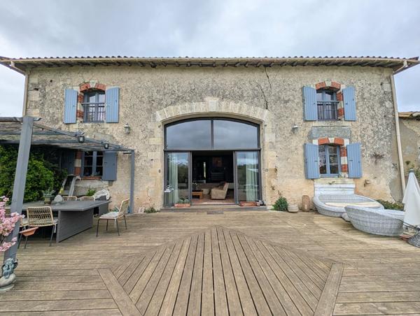Ferme équestre de 267 m2, Reffannes 79420