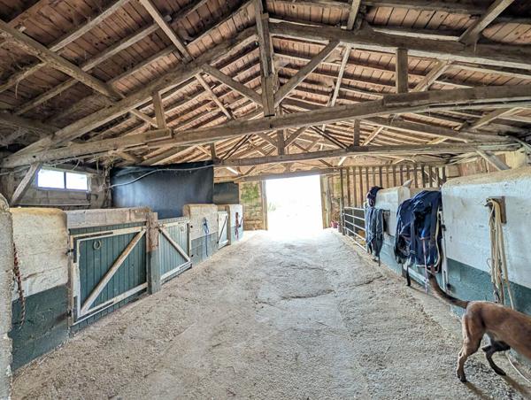 Ferme équestre de 267 m2, Reffannes 79420