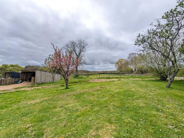 Ferme équestre de 267 m2, Reffannes 79420