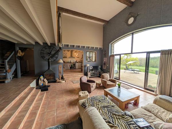 Ferme équestre de 267 m2, Reffannes 79420