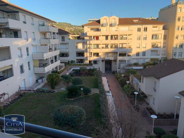 Appartement à louer 3 pièces 56.06m²