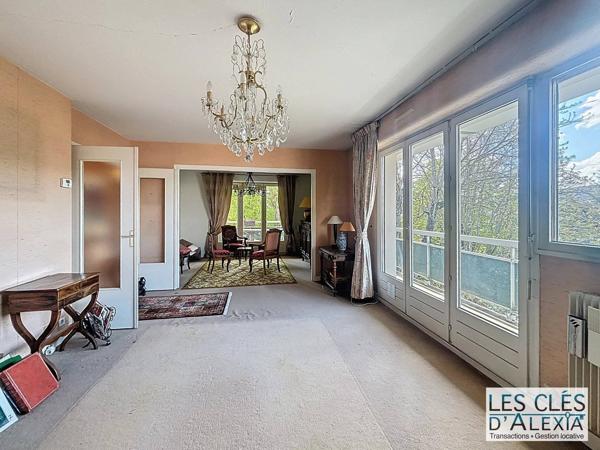 Lumineux et spacieux appartement  – À découvrir sans tarder !