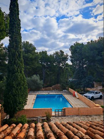 Proprieté 200m² env sur 5000m² + Piscine+Ter Tennis