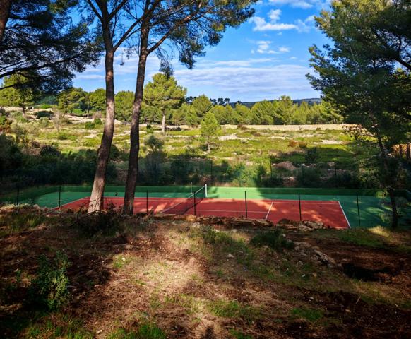 Proprieté 200m² env sur 5000m² + Piscine+Ter Tennis