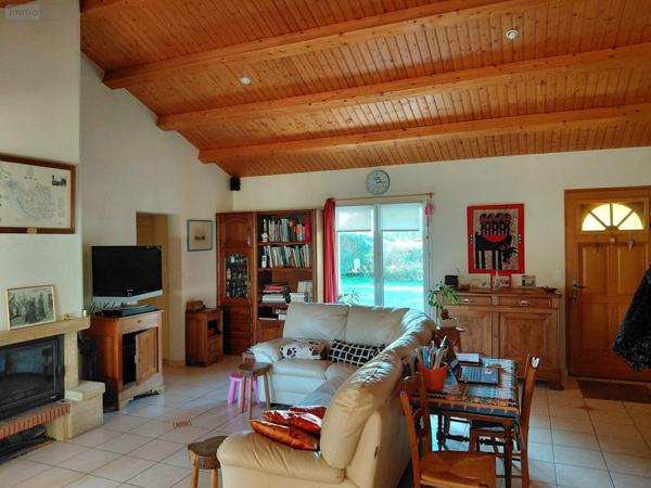 Maison individuelle à vendre à Saint-Hilaire-de-Riez en Vendée (85270), ref : VM5565-85092
