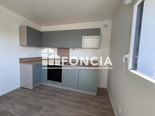 Location Appartement 4 pièces 84.41 m² - Laval 53000