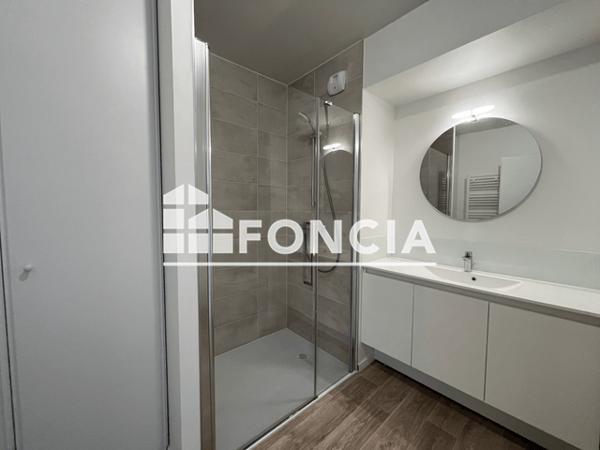 Location Appartement 4 pièces 84.41 m² - Laval 53000