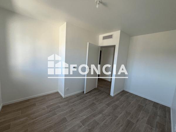 Location Appartement 4 pièces 84.41 m² - Laval 53000