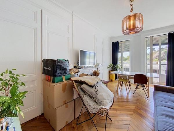 T2 NON MEUBLE – 61 M2 – 69002 – LYON