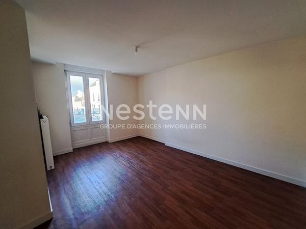 CHARMANTE MAISON DE VILLE A LA FLECHE