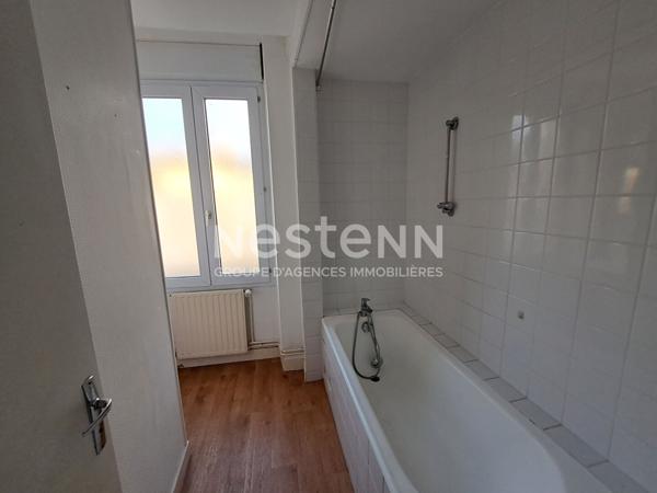 CHARMANTE MAISON DE VILLE A LA FLECHE