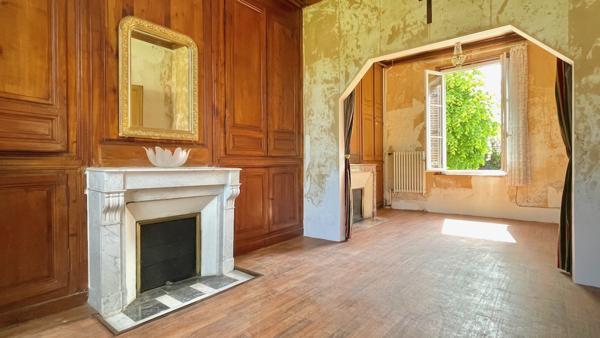 Maison
                                                                                                                                                                                                                                                                                                                        7 pièce(s)                                                                                                                                                                                                          5 chambre(s)                                                                                                                                                                                                          140  m²