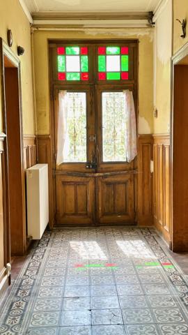 Maison
                                                                                                                                                                                                                                                                                                                        7 pièce(s)                                                                                                                                                                                                          5 chambre(s)                                                                                                                                                                                                          140  m²
