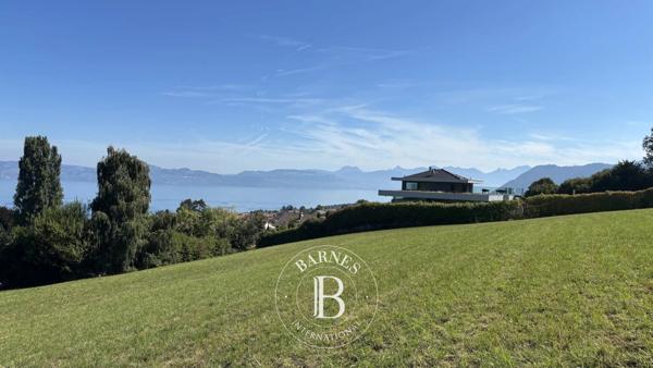 Évian-les-Bains, Terrain constructible  3 650 m² à vendre