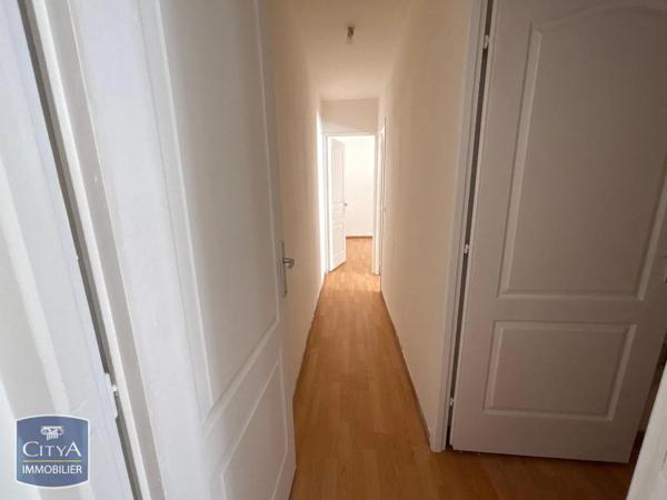 Appartement à louer 3 pièces 49.42m² Saint-Quentin (02100)