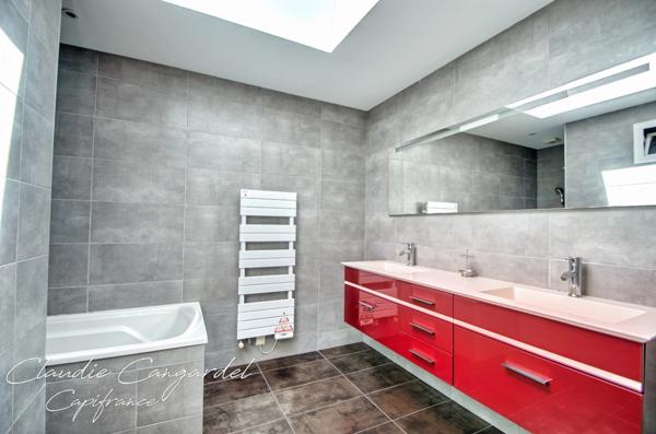 Belle maison de plain-pied à vendre 7 pièces avec piscine à DOMPIERRE SUR MER (17) à 10 min de La Rochelle