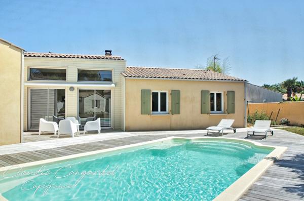 Belle maison de plain-pied à vendre 7 pièces avec piscine à DOMPIERRE SUR MER (17) à 10 min de La Rochelle