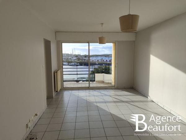 VUE SUR LE PORT – Appartement T3 à louer sur SAINT GILLES CROIX DE VIE