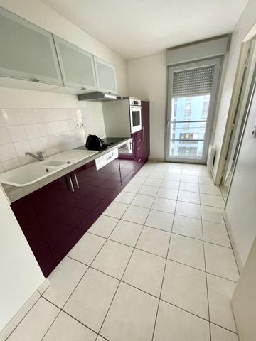 APPARTEMENT T4 REZE PONT ROUSSEAU