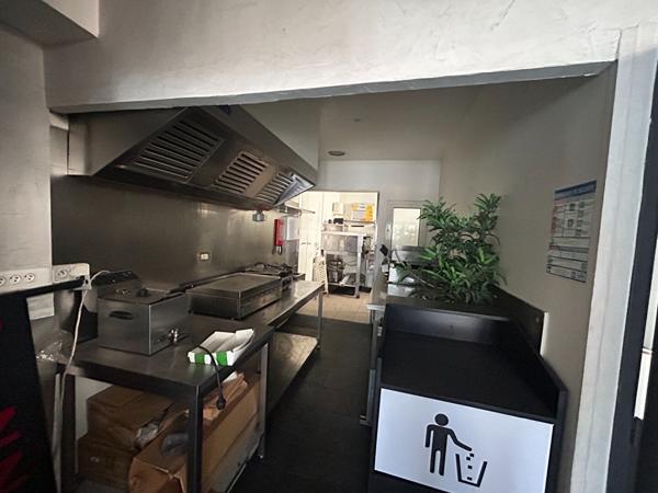 Local Activité Commercial 42m² Libre d'occupation - Avenue Monclar AVIGNON