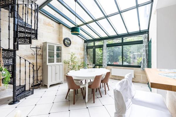 Immeuble de caractère de 266 m² - Bordeaux