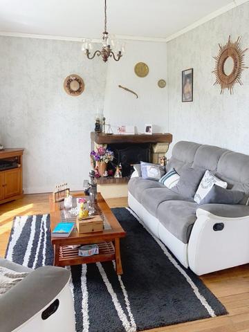 À vendre - Maison individuelle, 4 pièces située à Chambray-lès-Tours (37170)