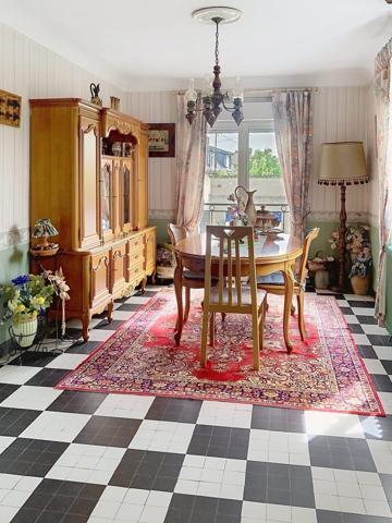 À vendre - Maison individuelle, 4 pièces située à Chambray-lès-Tours (37170)