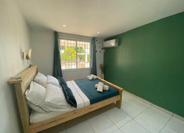 Maison à louer  4 pièces • 75 m2 Petit-Bourg