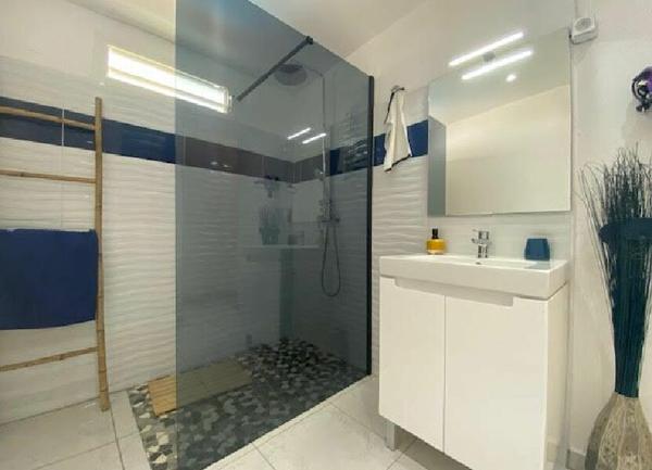 Maison à louer  4 pièces • 75 m2 Petit-Bourg