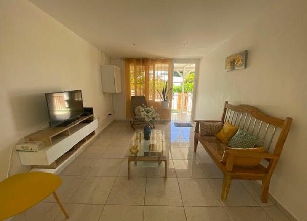 Maison à louer  4 pièces • 75 m2 Petit-Bourg