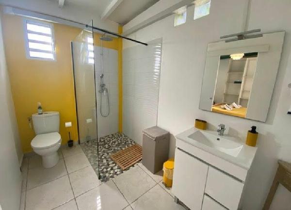 Maison à louer  4 pièces • 75 m2 Petit-Bourg