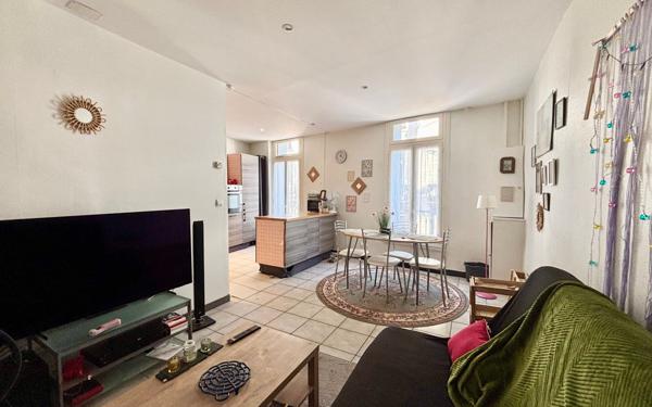 Appartement à vendre    2 pièces •  Sète