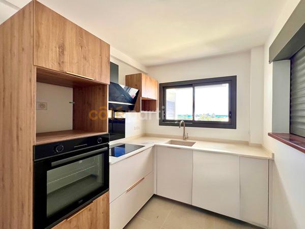 Vente
                Appartement74,19 m² - 3 Pièces -
                    SAINT FRANCOIS (97118)