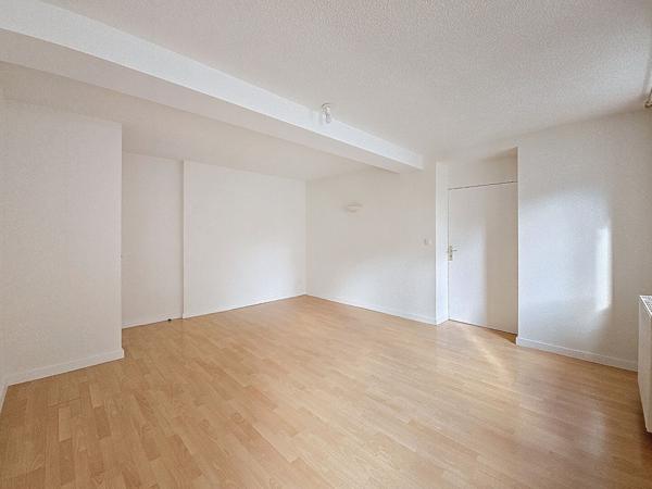 Local commercial Bourg En Bresse 27.67 m2