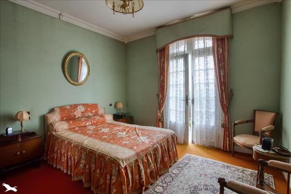 Maison à vendre |  Gourdon |  11 pièces | 231 m²