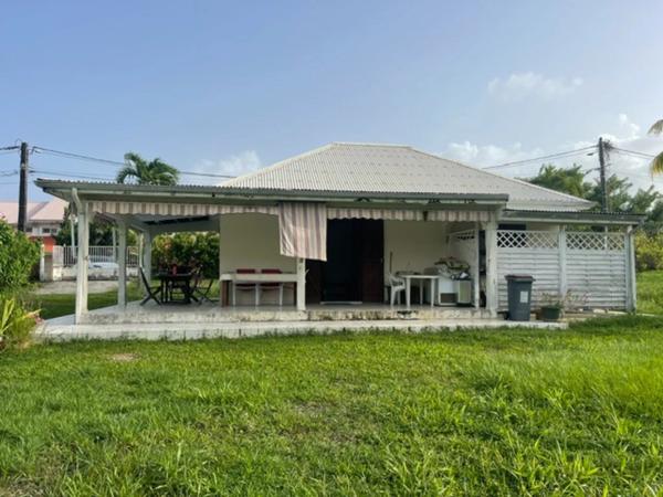 Maison à vendre 3 pièces GOYAVE (971)